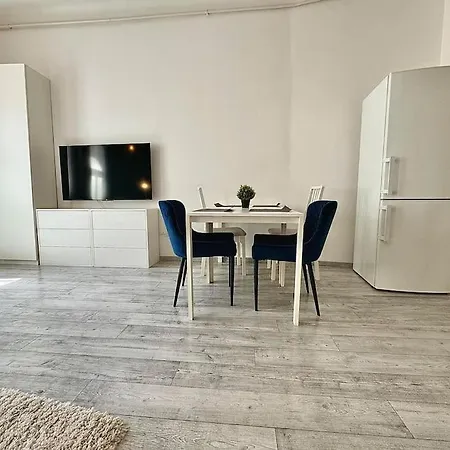 Lujza - Modern Appartement