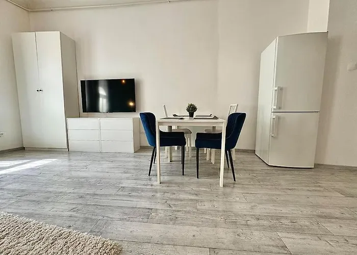 Lujza - Modern Apartmán